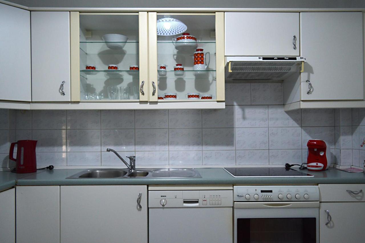 Ευρύχωρο Διαμέρισμα Στο Κέντρο Της Πόλης Kastoria Buitenkant foto
